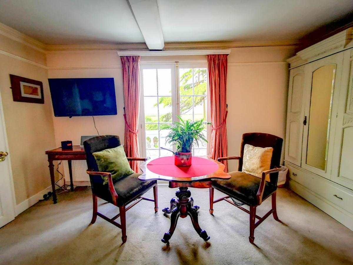 Cedar House Boutique B&B Burton  Экстерьер фото