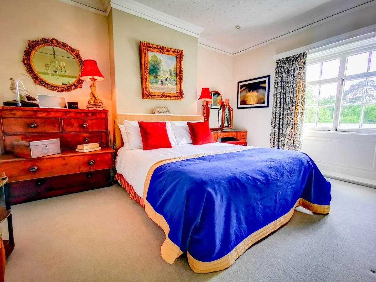 Cedar House Boutique B&B Burton  Экстерьер фото
