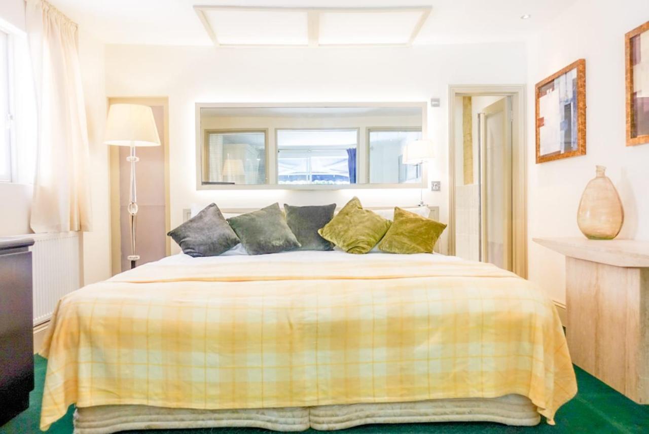 Cedar House Boutique B&B Burton  Экстерьер фото