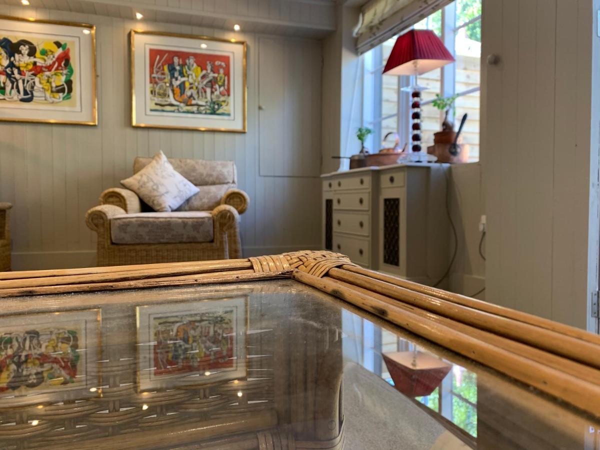 Cedar House Boutique B&B Burton  Экстерьер фото