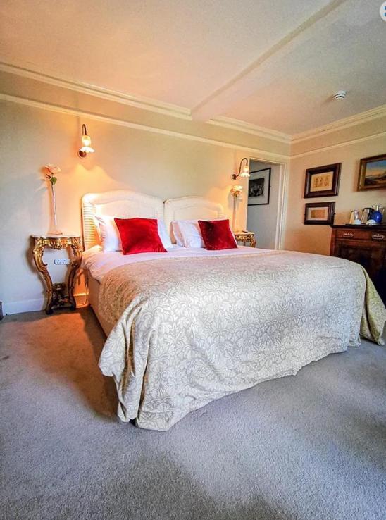 Cedar House Boutique B&B Burton  Экстерьер фото